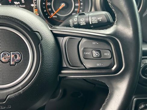 Used 2018 Jeep Wrangler Sport AWD/4WD image 24