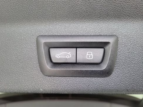 Used 2024 BMW X3 sDrive30i w/ Convenience Package RWD image 12