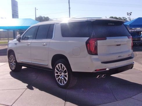Used 2025 GMC Yukon XL Denali w/ Denali Reserve Package AWD/4WD image 20