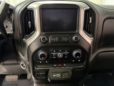 Used 2022 Chevrolet Silverado 2500 LT w/ Convenience Package AWD/4WD image 13