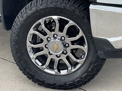 Used 2024 Chevrolet Silverado 2500 LTZ w/ LTZ Premium Texas Edition AWD/4WD image 9