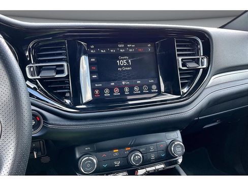 Used 2023 Dodge Durango SXT Launch Edition AWD/4WD image 9