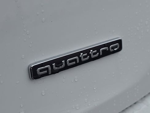 Certified 2023 Audi Q5 2.0T Premium Plus image 11