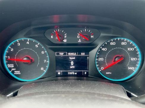 Used 2018 Chevrolet Equinox LT image 32