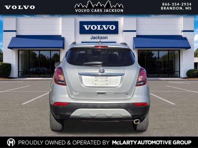 Used 2022 Buick Encore Preferred AWD/4WD image 4