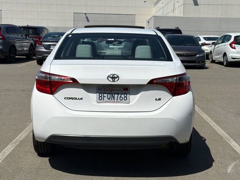 Used 2014 Toyota Corolla LE FWD image 6