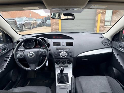 Used 2010 MAZDA MAZDA3 i Touring FWD image 7