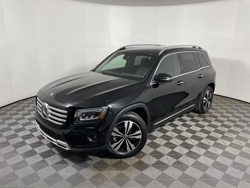 Certified 2025 Mercedes-Benz GLB 250 image 1
