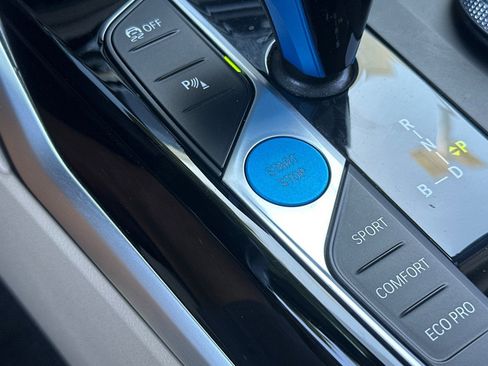 Certified 2023 BMW i4 eDrive35 w/ Premium Package RWD image 31