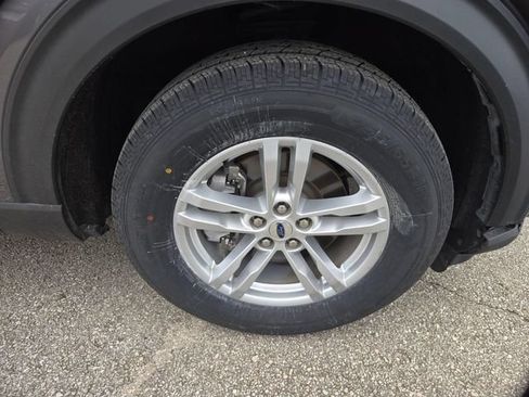 Used 2022 Ford Explorer XLT RWD image 28