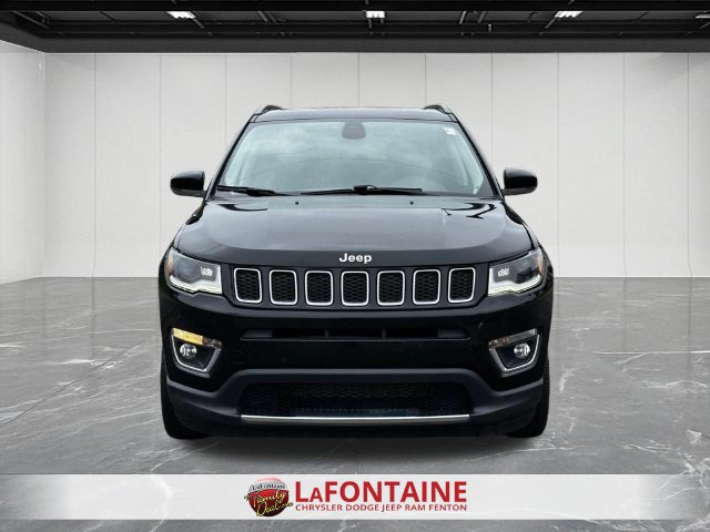 Used 2020 Jeep Compass Limited w/ Premium Lighting Group AWD/4WD image 8