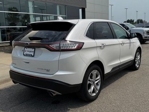 Used 2015 Ford Edge Titanium w/ Technology Package AWD/4WD image 34