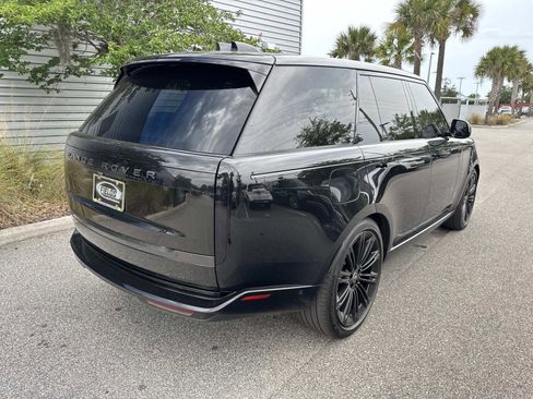 Certified 2025 Land Rover Range Rover SE AWD/4WD image 6