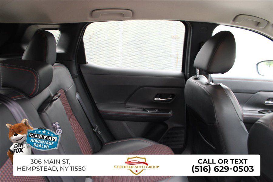 Used 2025 Nissan Kicks SR w/ Illumination Package FWD image 23