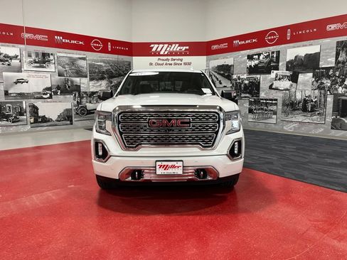 Used 2019 GMC Sierra 1500 Denali w/ Denali Ultimate Package AWD/4WD image 11