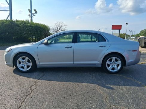 Used 2011 Chevrolet Malibu LS FWD image 5