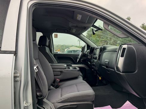 Used 2019 Chevrolet Silverado 1500 LT image 9