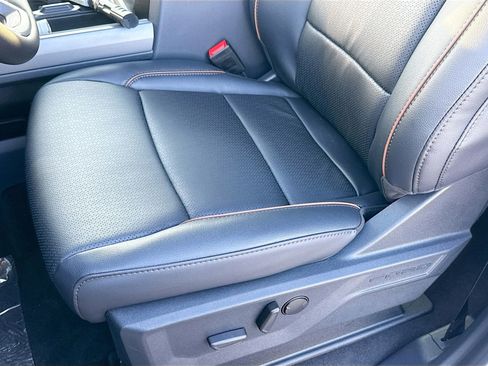 Used 2026 Ford F250 Lariat w/ Chrome Package image 26