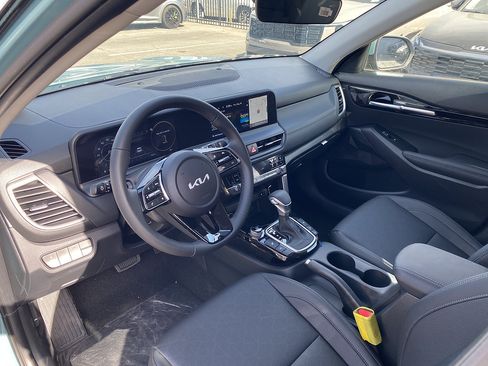 New 2026 Kia Seltos EX w/ EX Sunroof Package FWD image 12