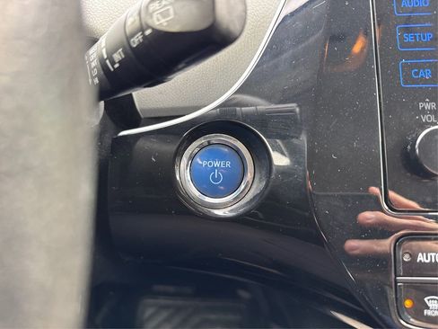 Used 2017 Toyota Prius Two image 29