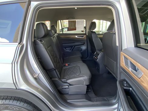 Certified 2025 Volkswagen Atlas SE AWD/4WD image 43