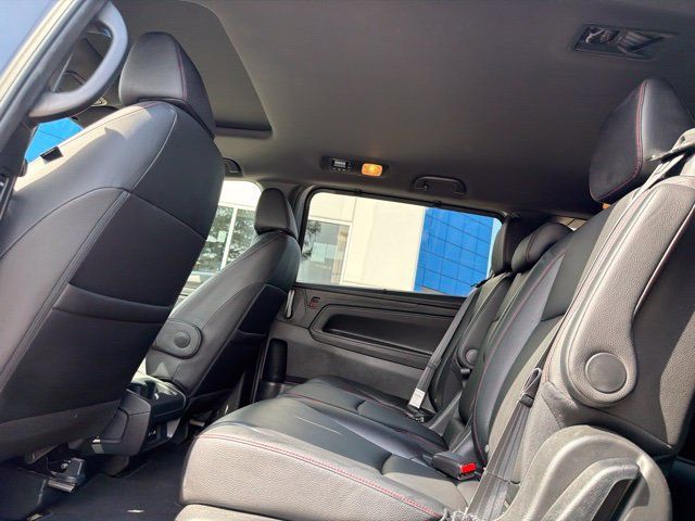 Used 2023 Honda Odyssey Sport image 14