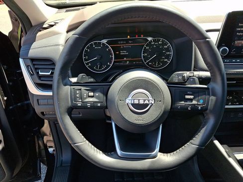Certified 2023 Nissan Rogue SV w/ SV Premium B Package AWD/4WD image 20
