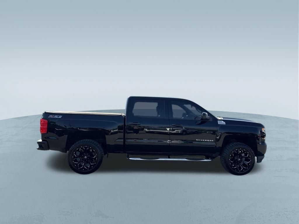 Used 2017 Chevrolet Silverado 1500 LT w/ All Star Edition AWD/4WD image 10