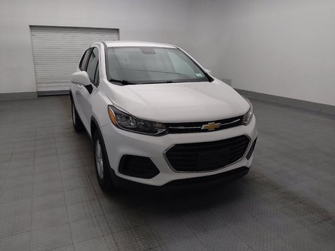 Used 2020 Chevrolet Trax LS w/ Tint and Cruise Package FWD image 14