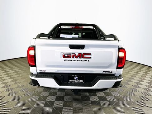 Used 2025 GMC Canyon AT4 AWD/4WD image 8