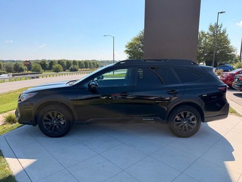 Used 2024 Subaru Outback Onyx Edition AWD/4WD image 6