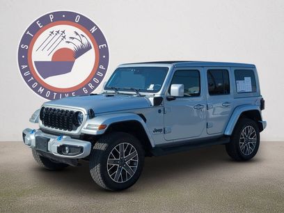 Used 2024 Jeep Wrangler High Altitude
