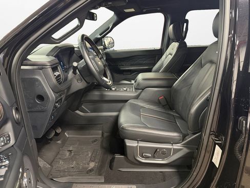 Used 2024 Ford Expedition Max Platinum AWD/4WD image 15