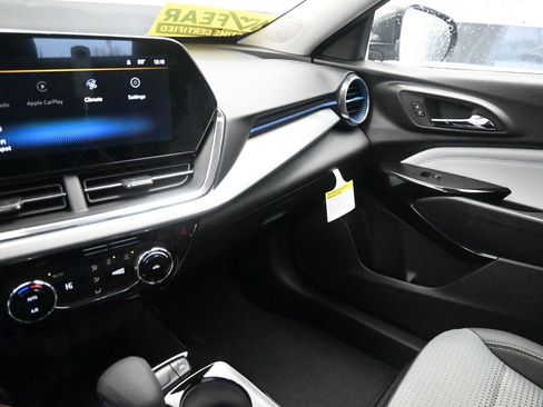 New 2026 Chevrolet Trax LT image 20