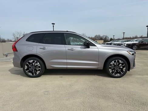 New 2026 Volvo XC60 B5 Plus w/ Protection Package Premier AWD/4WD image 9