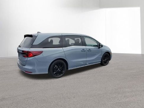 Used 2024 Honda Odyssey Sport image 9