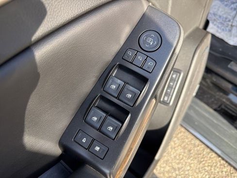 Used 2018 GMC Yukon XL Denali w/ Denali Ultimate Package image 23