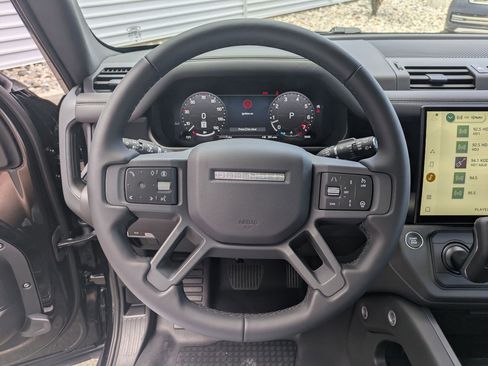 New 2026 Land Rover Defender 110 X-Dynamic SE AWD/4WD image 16