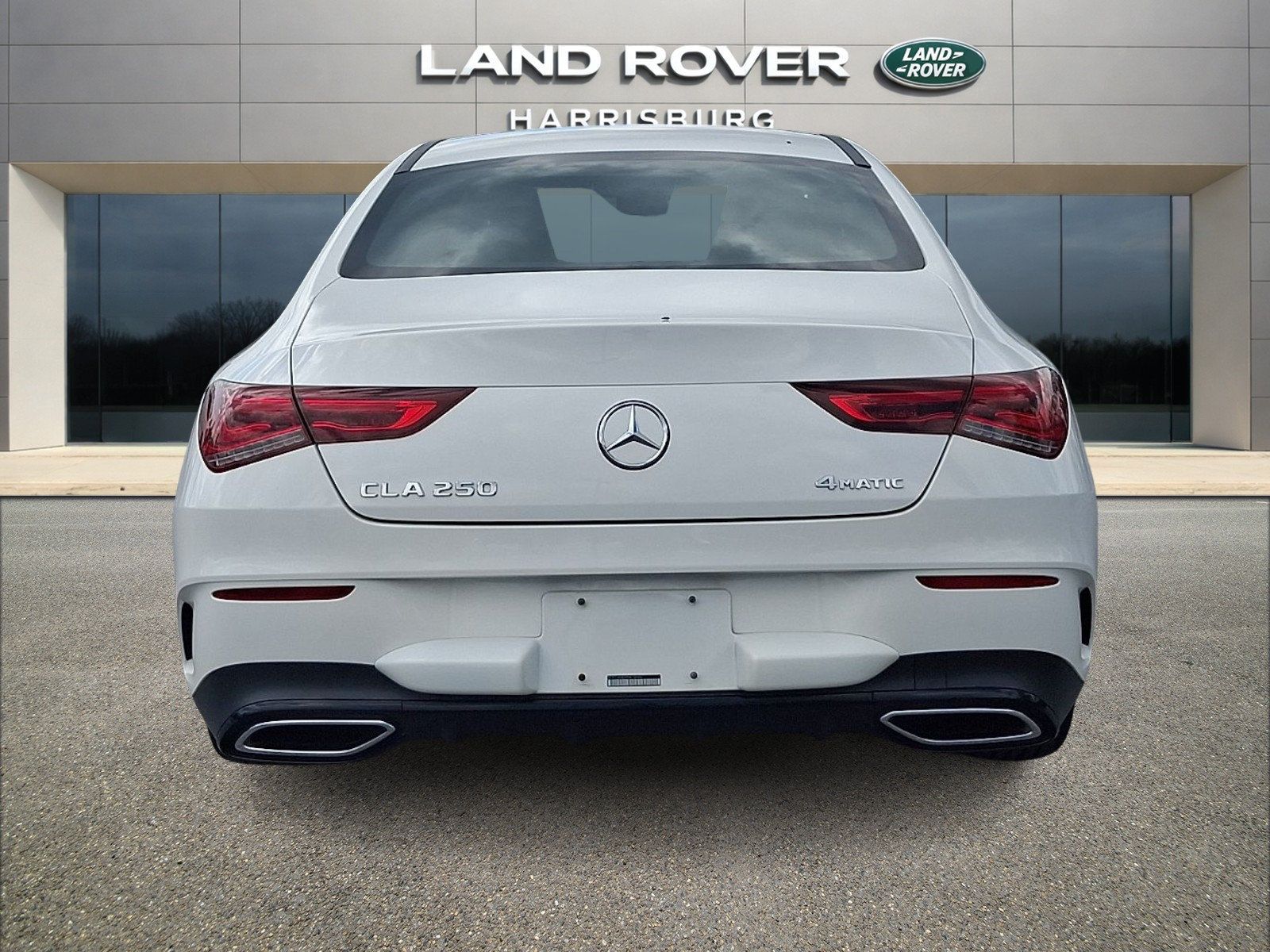 Used 2023 Mercedes-Benz CLA 250 4MATIC image 3