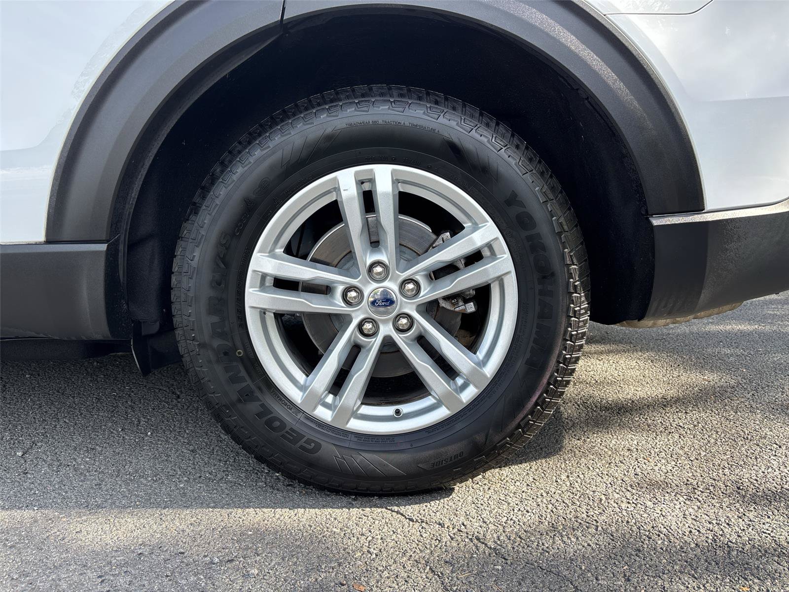 Used 2020 Ford Explorer XLT w/ Comfort Package AWD/4WD image 29