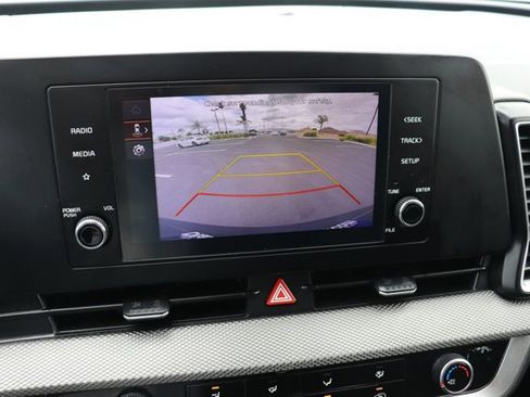 Used 2023 Kia Sportage LX FWD image 26