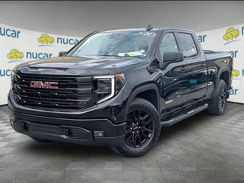 Used 2024 GMC Sierra 1500 Elevation w/ X31 Off-Road Package AWD/4WD image 3