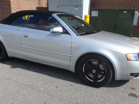 Used 2005 Audi S4 Cabriolet image 8