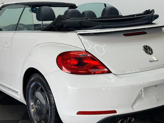 Used 2016 Volkswagen Beetle 1.8T Denim FWD image 8