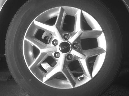 Used 2025 Kia Soul LX w/ LX Technology Package FWD image 15