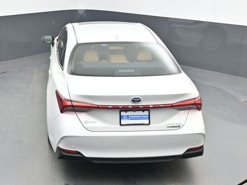 Used 2020 Toyota Avalon Limited w/ Advanced Safety Package image 38