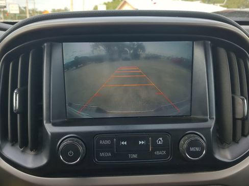 Used 2015 Chevrolet Colorado Z71 image 19