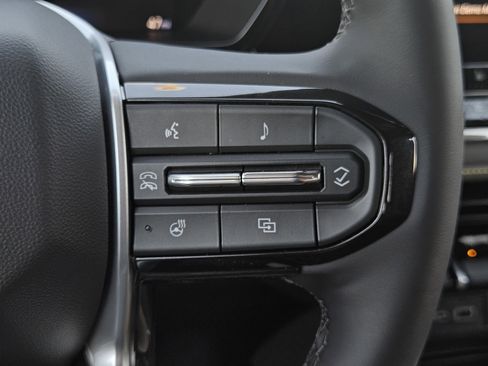 New 2026 Chevrolet Colorado ZR2 w/ Technology Package image 9