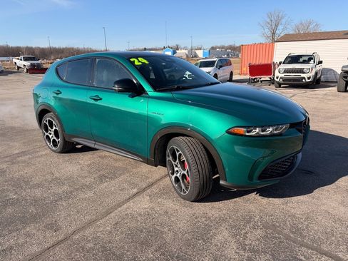 Used 2024 Alfa Romeo Tonale Veloce image 4