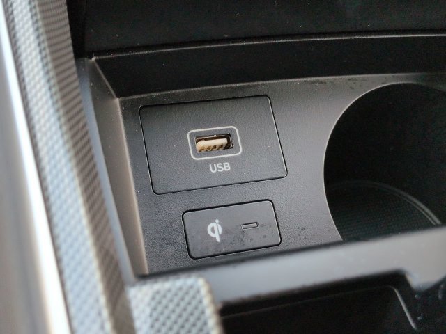 Used 2023 Hyundai Santa Fe SEL w/ Premium Package FWD image 23